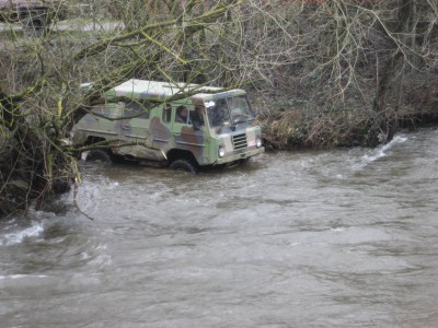 traversee de lOurthe en crue