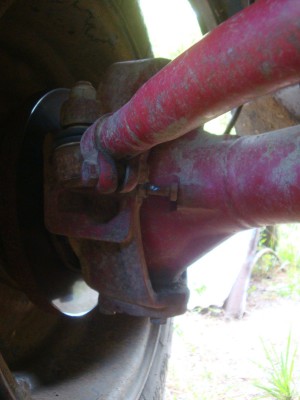 DSC02910.JPG (172.73 Kio) Vu 12353 fois Régler les butées de pivot pour qu'elles butent au même moment que celles du support de boitier de DA