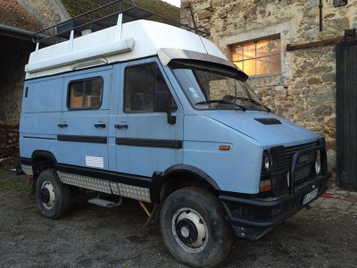 IVECO BLEU_resized.JPG