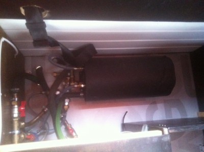 ballon eau chaude.JPG (159.03 Kio) Vu 9583 fois ballon eau chaude 10 l a 70 degré