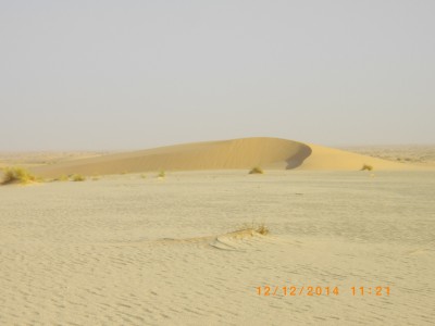 MAURITANIE 072.JPG (1.26 Mio) Vu 11797 fois voila le premier test pour Glouglou ,merci professeur Daniel pour la formation de pilotage