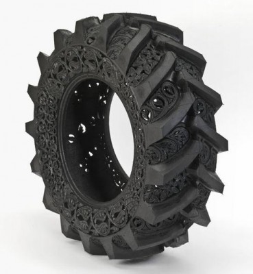 Wim-Delvoye-Tire-8.jpg