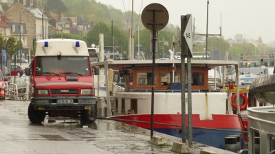 Encore un POMPIER DONT IL FAUDRA ATTENDRE LA REFORME  pORT De conFLant ST HoNOrine