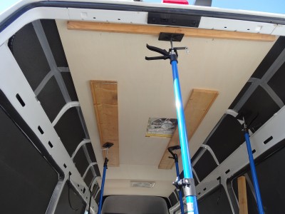 DSC01276.JPG (221.32 Kio) Vu 4694 fois Habillage du plafond, collé, pas de vis