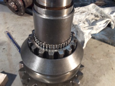 IMG_2116.JPG (1.05 Mio) Vu 6731 fois l'entretoise aide au maintient des galets