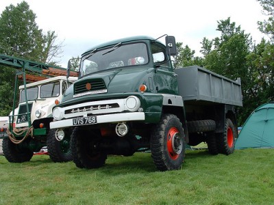 Ford Thames Trader dropside Double Ram Tipper. 4WD.jpg