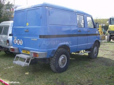 fiat-iveco-40-10-turbo-daylid.jpg