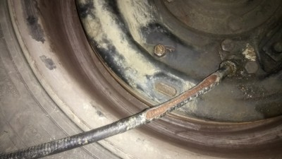Etat de la gaine après découpe de la protection sur la partie rouillée et grippée.