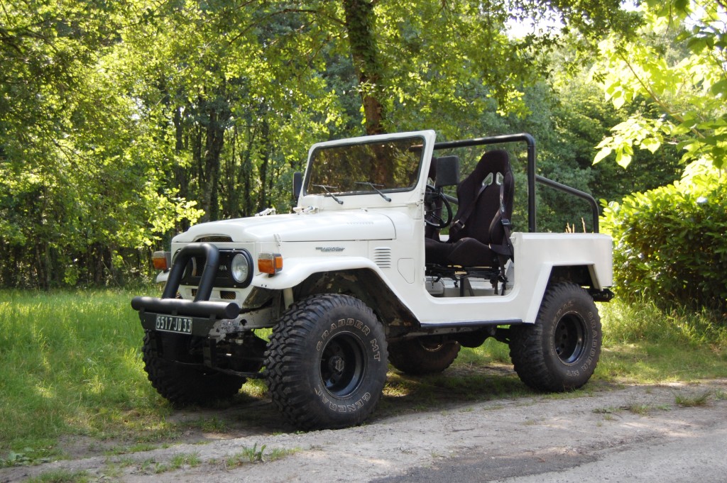 fj40 001.jpg