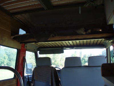 voici la rehausse et l'extension vue de l'intérieur (mais pas finie...)