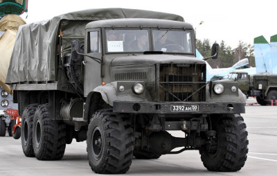 Kraz 255 b.jpg (1.03 Mio) Vu 4391 fois Source https://en.wikipedia.org/wiki/KrAZ-255