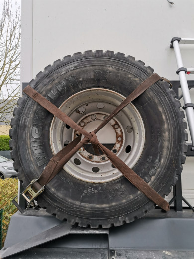 roue de secours.jpg