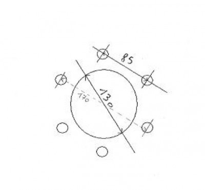 juste pour exemple...ici c'est un entraxe iveco...c'est juste pour illustrer la différence entre le diametre de 170 plus facile a mesurer ici puisque c'est une 6 trous.