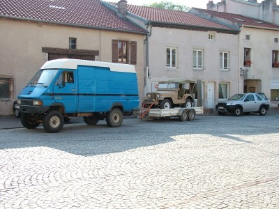 b90m3811.jpg (236.11 Kio) Vu 3004 fois Avec sa belle robe bleue ^^ (second proprio, arpès EDF??)