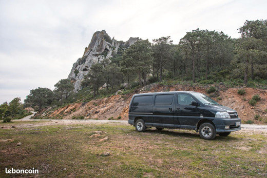 hiace1.jpg