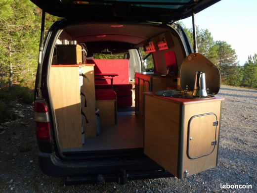 hiace2.jpg