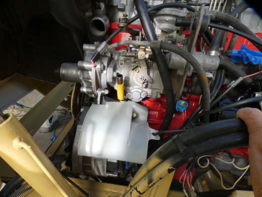 P1040869.JPG (5.05 Mio) Vu 3559 fois L'alternateur d'origine avec son cache