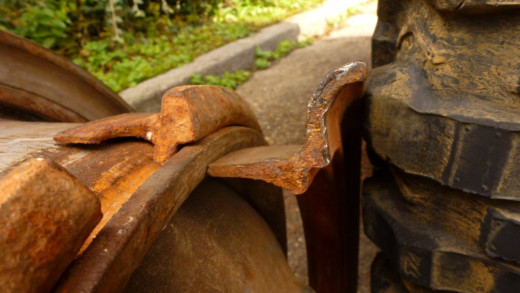 cerclage 6.5.JPG (207.69 Kio) Vu 1764 fois on voit ici que les cerclage vont aussi bien l'un que l'autre: ici celui d'une 6.5 dont on comprend pourquoi il est beaucoup plus souple que celui de 5.5 qui porte tout le flasque de jante et est donc très dur a ouvrir