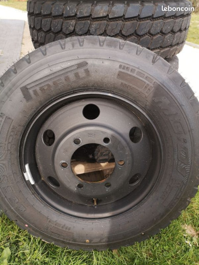 r19.5.jpg (98.74 Kio) Vu 3313 fois les nouvelles roue iveco en 265x70R19,5