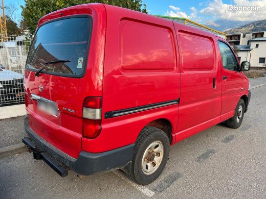 hiace2.jpg