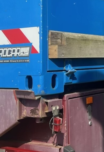 twist lock.jpg