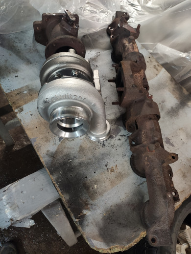 Livraison du turbo tout beau tout neuf un beau bébé bien lourd